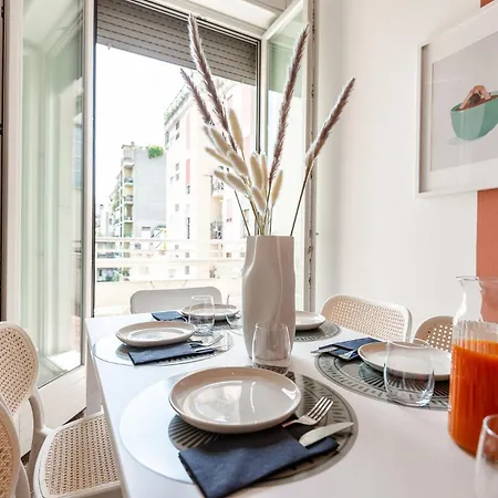 Apartment Stayeasy Melloni - 3 Rooms, 2 Baths - Center